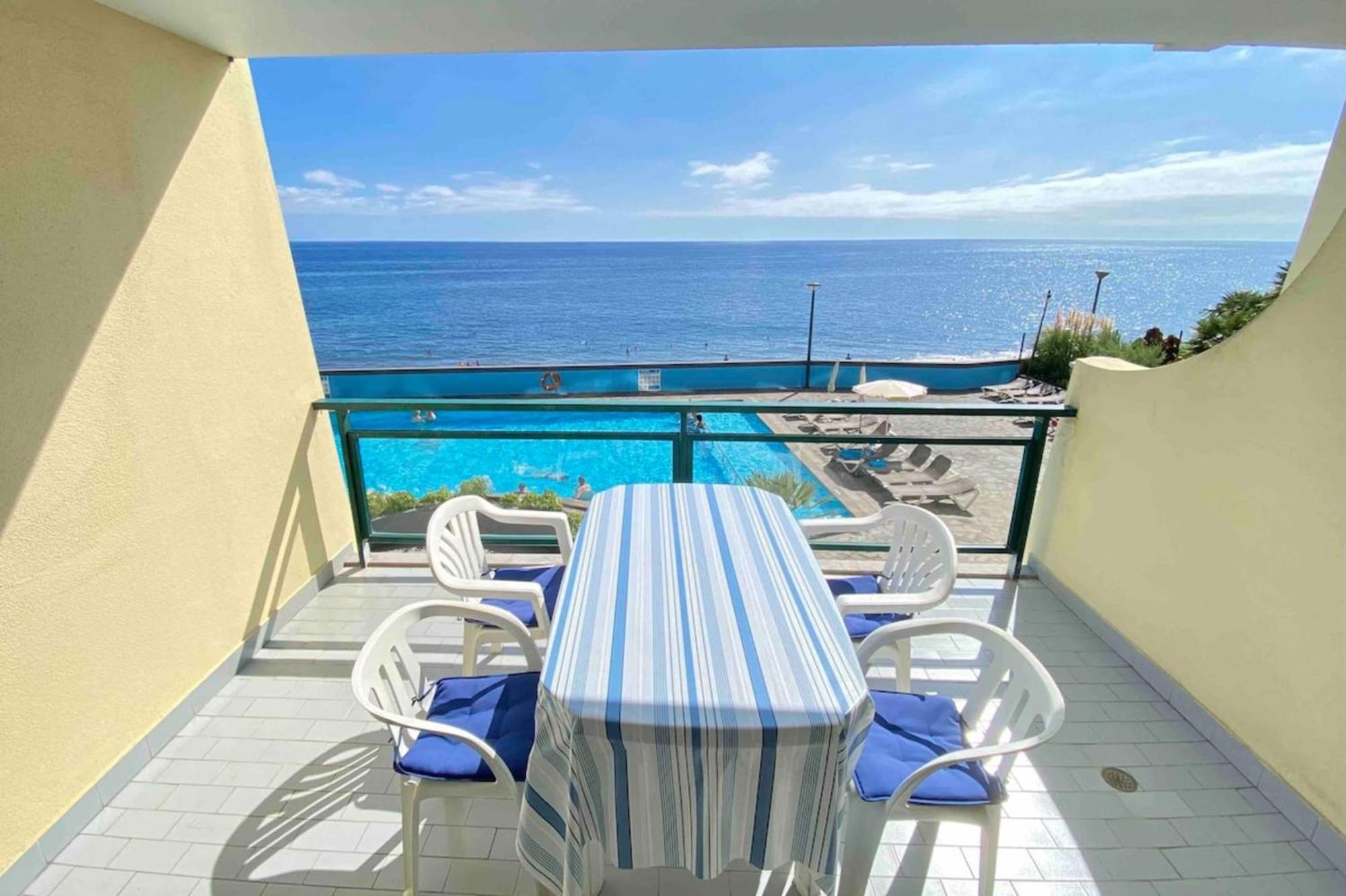 Serene Seaside Praia Formosa Funchal  Exterior photo